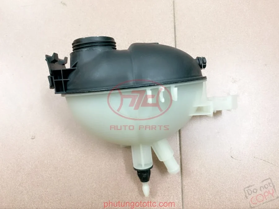 Bình nước phụ Mercedes E250 2010