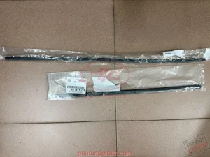 Cao su gạt mưa Sienna 2021