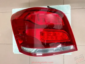 Đèn hậu Mercedes C200 2011 - 2012