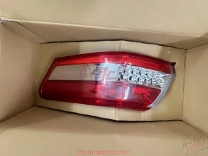 Đèn hậu ngoài Camry 2010-2011 USA