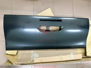 Nắp cốp sau Hilux 2015