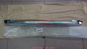 Nẹp cánh cửa hậu trên Lexus GX460