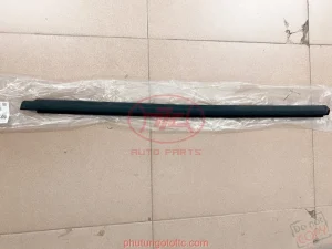 Nẹp chân kính cánh cửa trước ngoài Grand Starex