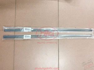Nẹp chân kính hông sau Land FZJ80