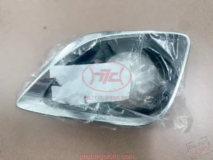 Ốp đèn cản trước Venza 2013-2015
