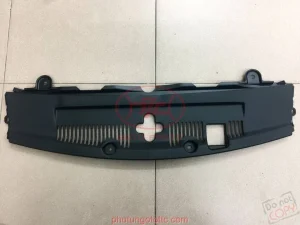 Ốp nhựa trên két nước Lexus LS460