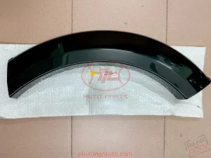 Ốp phồng hông sau Pajero Sport