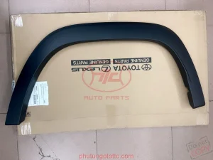 Ốp phồng hông sau Yaris Cross 2024
