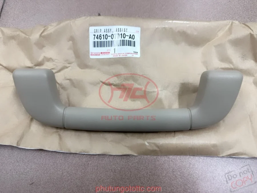 Tay vịn trần trước Venza