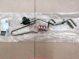 Van và ống sưởi bình nước rửa kính Mercedes S600 Maybach W222
